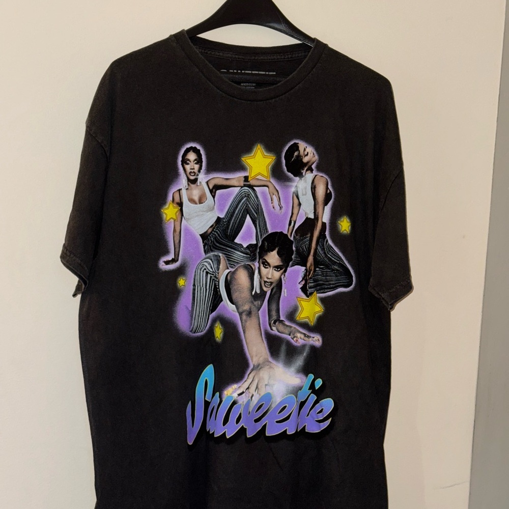Saweetie Black Graphic Tee with Purple and Yellow Accents - Unisex size M